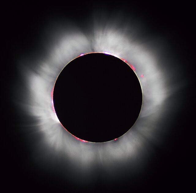 Total solar eclipse in 1999 in France | Luc Viatour, Wikimedia Commons