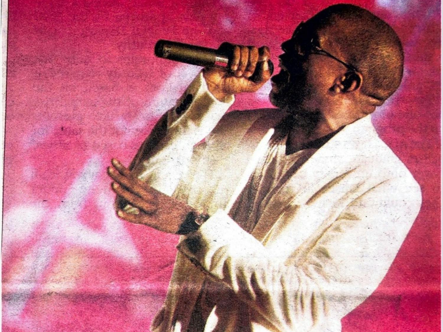 Kanye West performs at Fall Fest 2005.