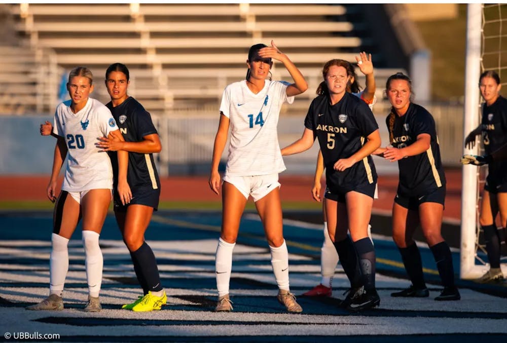 Carolyn Hinkle and Laiken Kiser.