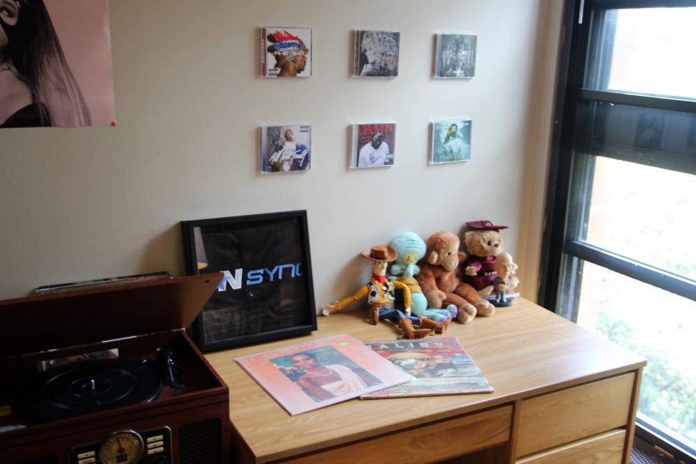 <p>Vinyl, autographed items, and plush toys can add a unique spark to just about any dorm room. Not only are these items nice to look at, but they serve as great conversation starters.</p>