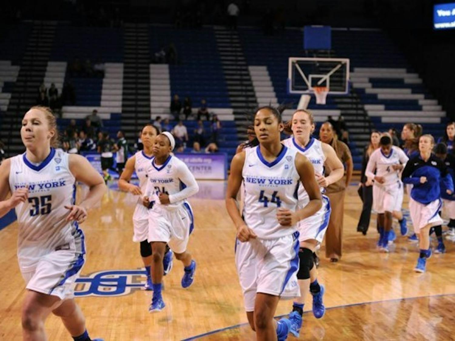 The women's basketball team ended their four-game winning streak with a loss against Akron on Wednesday night. Yusong Shi, The Spectrum