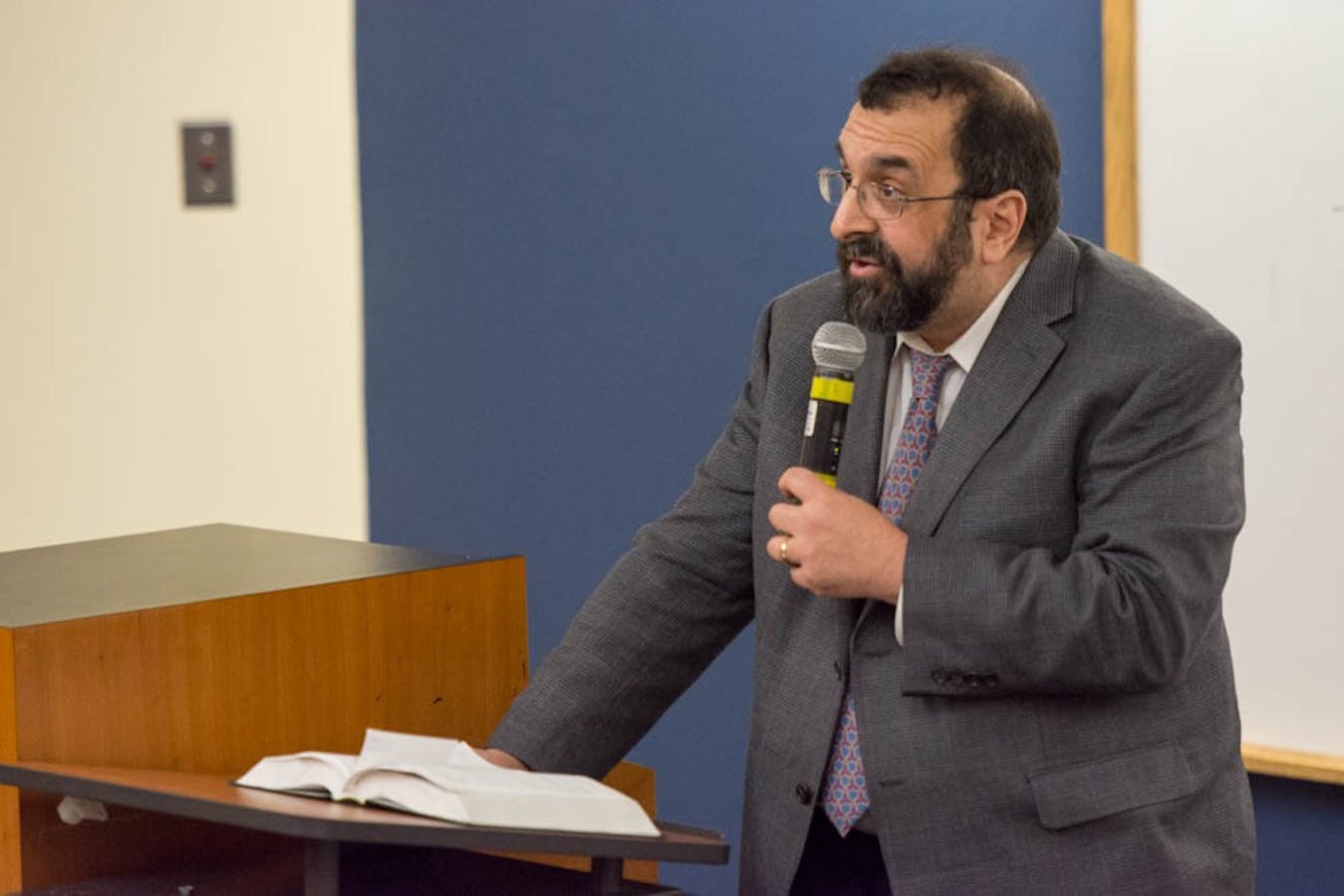 Robert Spencer’s visit met with chaos and opposition from UB community