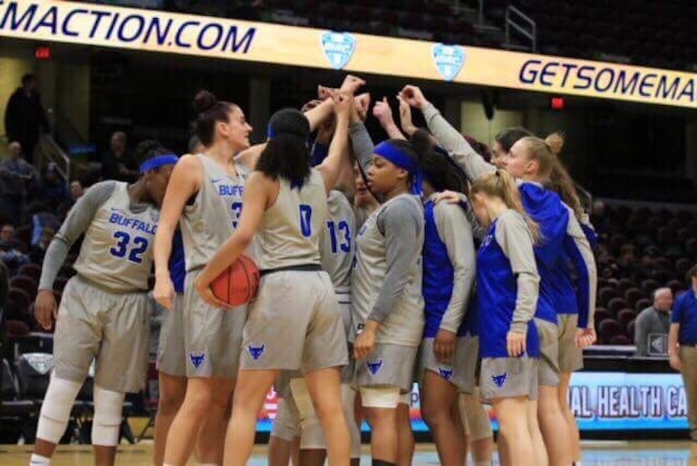 <p>The&nbsp;Bulls come off the bench for a huddle. Buffalo’s season came to an end on Saturday in the Sweet Sixteen of the NCAA Tournament.</p>