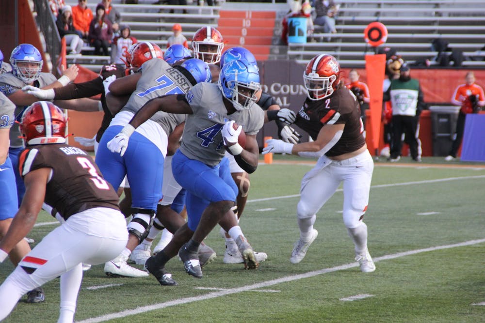 <p>Redshirt freshman Mike Washington ran for 155 yards and two touchdowns in UB’s 38-7 victory over Bowling Green on Saturday.&nbsp;</p>