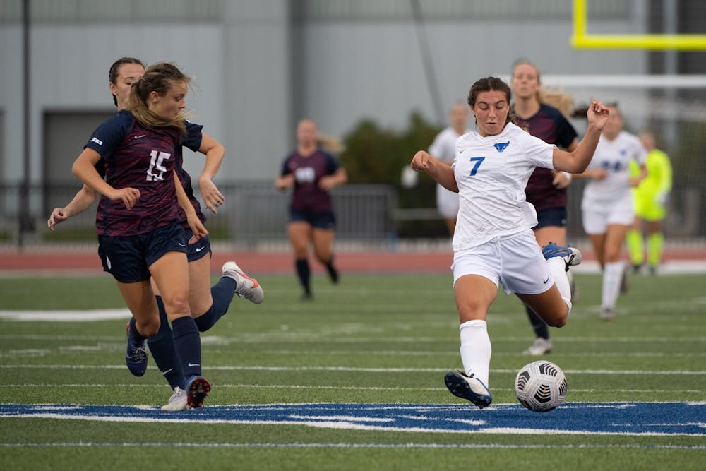 Women’s soccer shut out Canisius 2-0, on Thursday night at the Demske Sports Complex, then returned home to UB Stadium Sunday afternoon where they shut out Duquesne, 4-0. 
