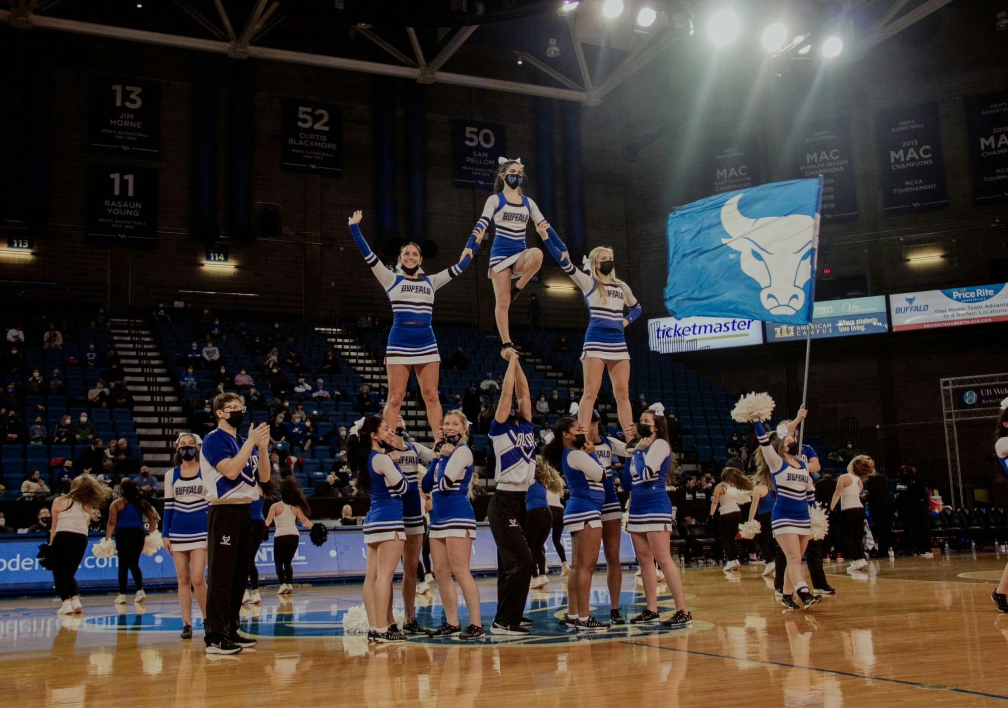 UB Cheerleaders delight fans during a recent men’s basketball game.&nbsp;