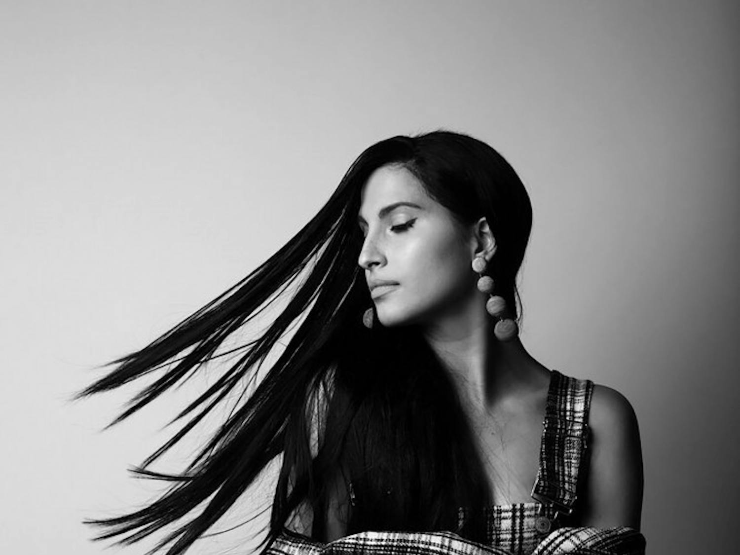 R&B singer Snoh Aalegra opens for Daniel Caesar at Danforth Music Hall in Toronto for five straight nights starting Dec. 16. Aalegra talked to The Spectrum about these shows and the vision behind new album "Feels."