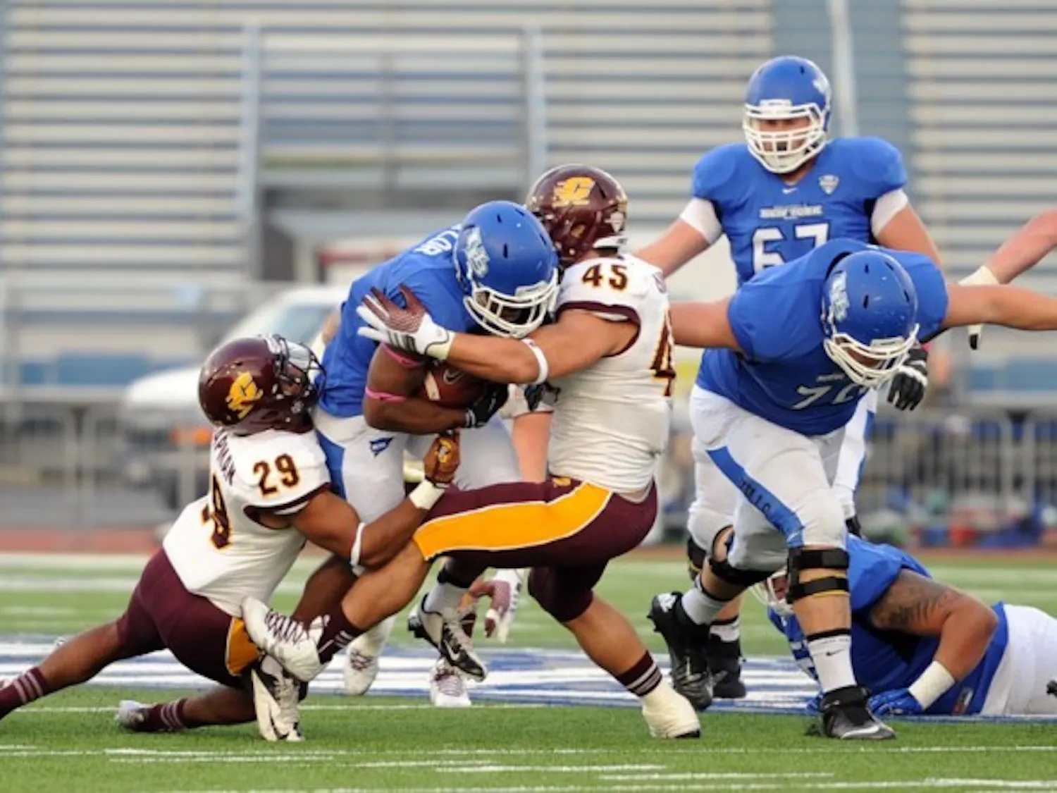 Junior running back Anthone Taylor ran for just 25 yards on 14 carries. Buffalo dropped to 3-5 on the season.
Yusong Shi, The Spectrum