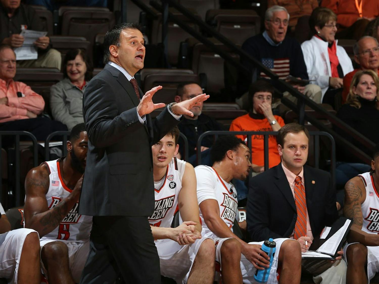 Head coach Chris Jans and the Bowling Green Falcons will square off against Bobby Hurley and the Bulls on Friday in the final regular season matchup of the year. If the Bulls win, they will win the MAC East.