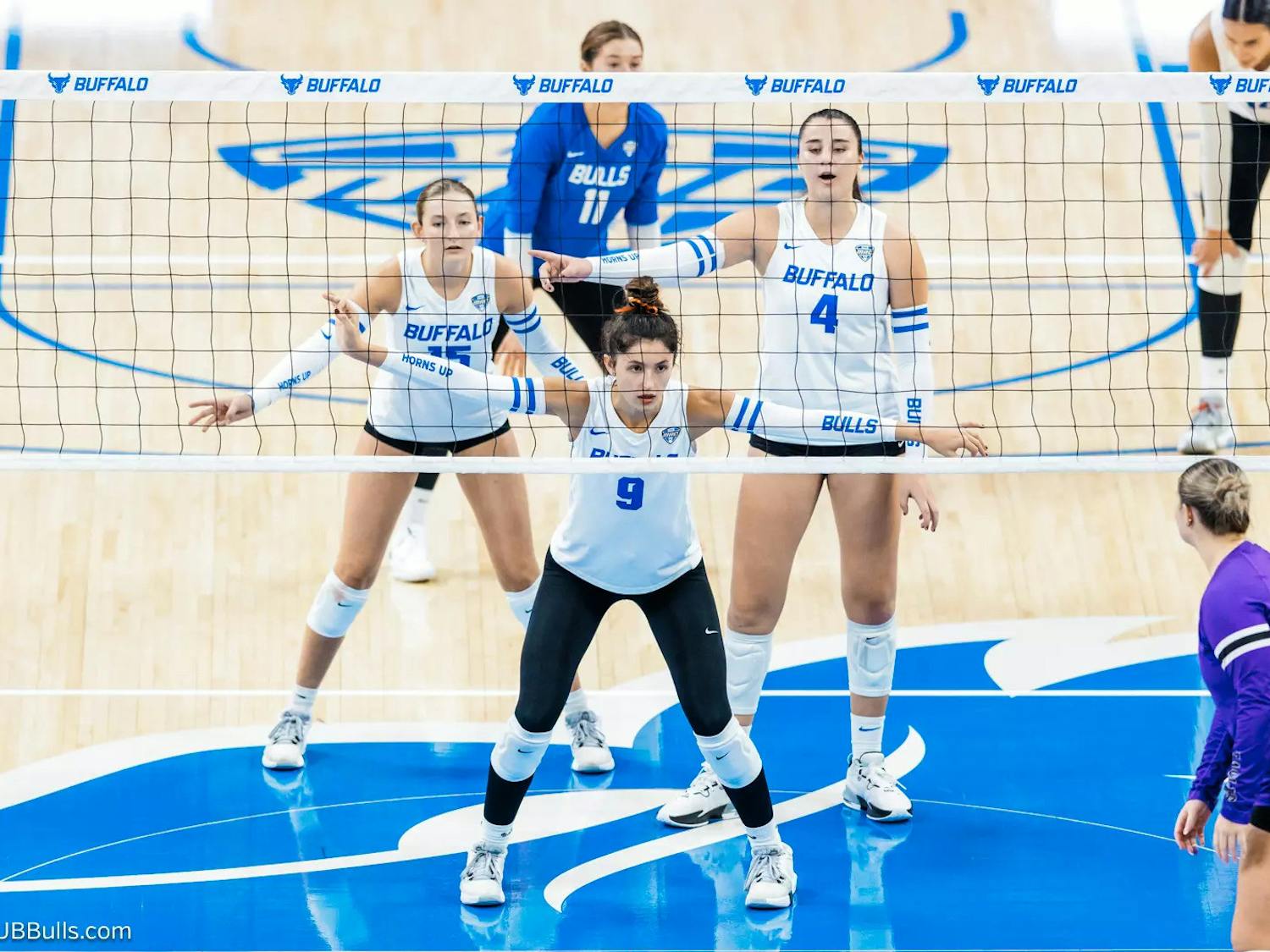 The UB women's volleyball struggled to find a win over the weekend at the Sunshine Tournament.