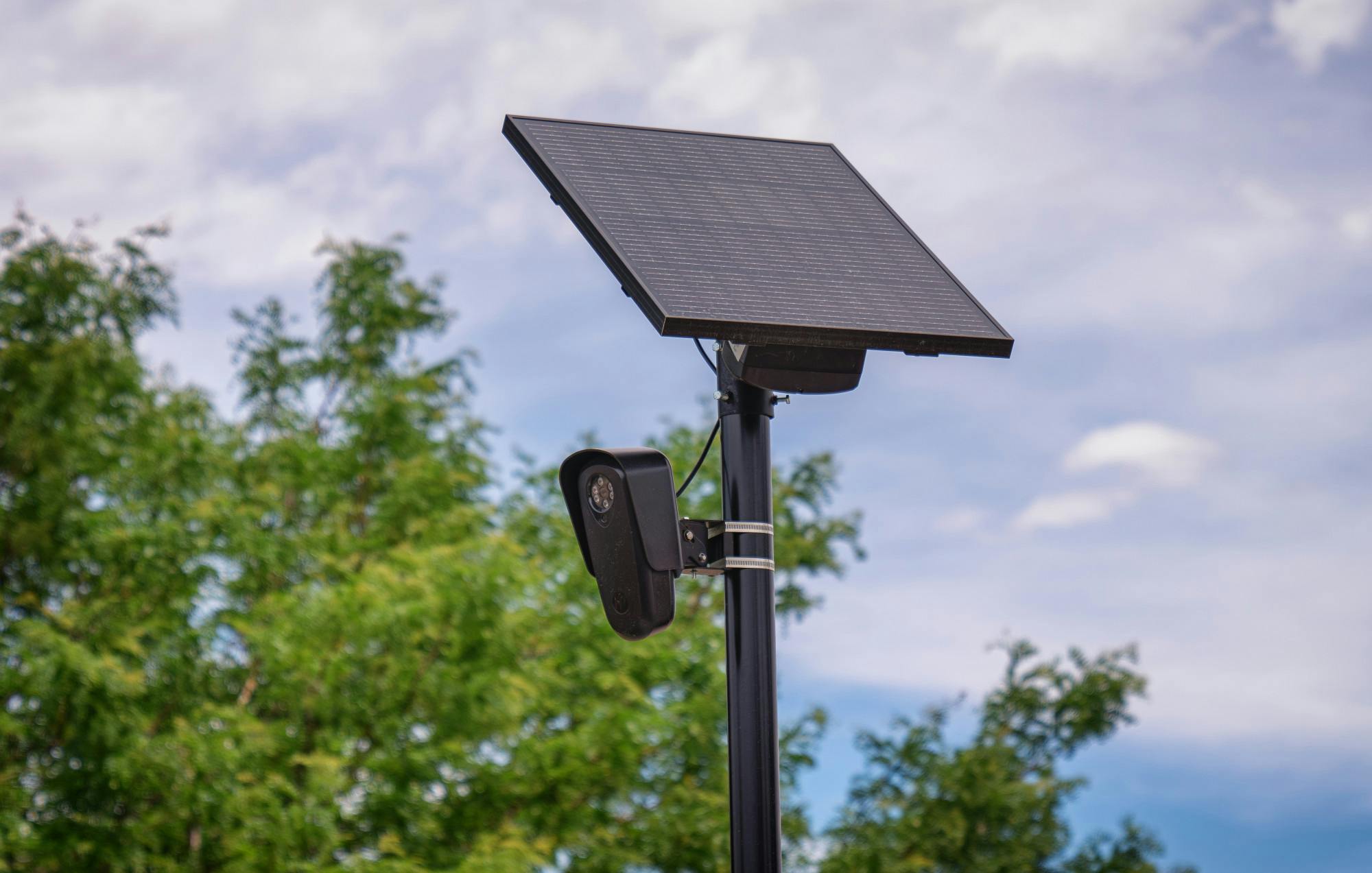 A photo of a Flock Safety automated license plate reader (ALPR) camera outside a retail store in Aurora, Colorado, on June 27, 2024.&nbsp;