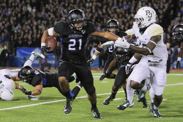 Junior running back Devin Campbell returns a kickoff in Buffalo&rsquo;s 63-21 loss to baylor Sept. 12. The Bulls host Akron Tuesday night at 8 p.m.
Chad Cooper, The Spectrum