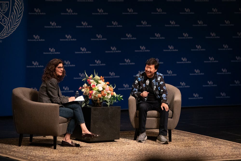 Ken Jeong speaks with UB Chief of Staff to the President Beth Del Genio during the opening event of the 2022-23 Distinguished Speaker Series.
