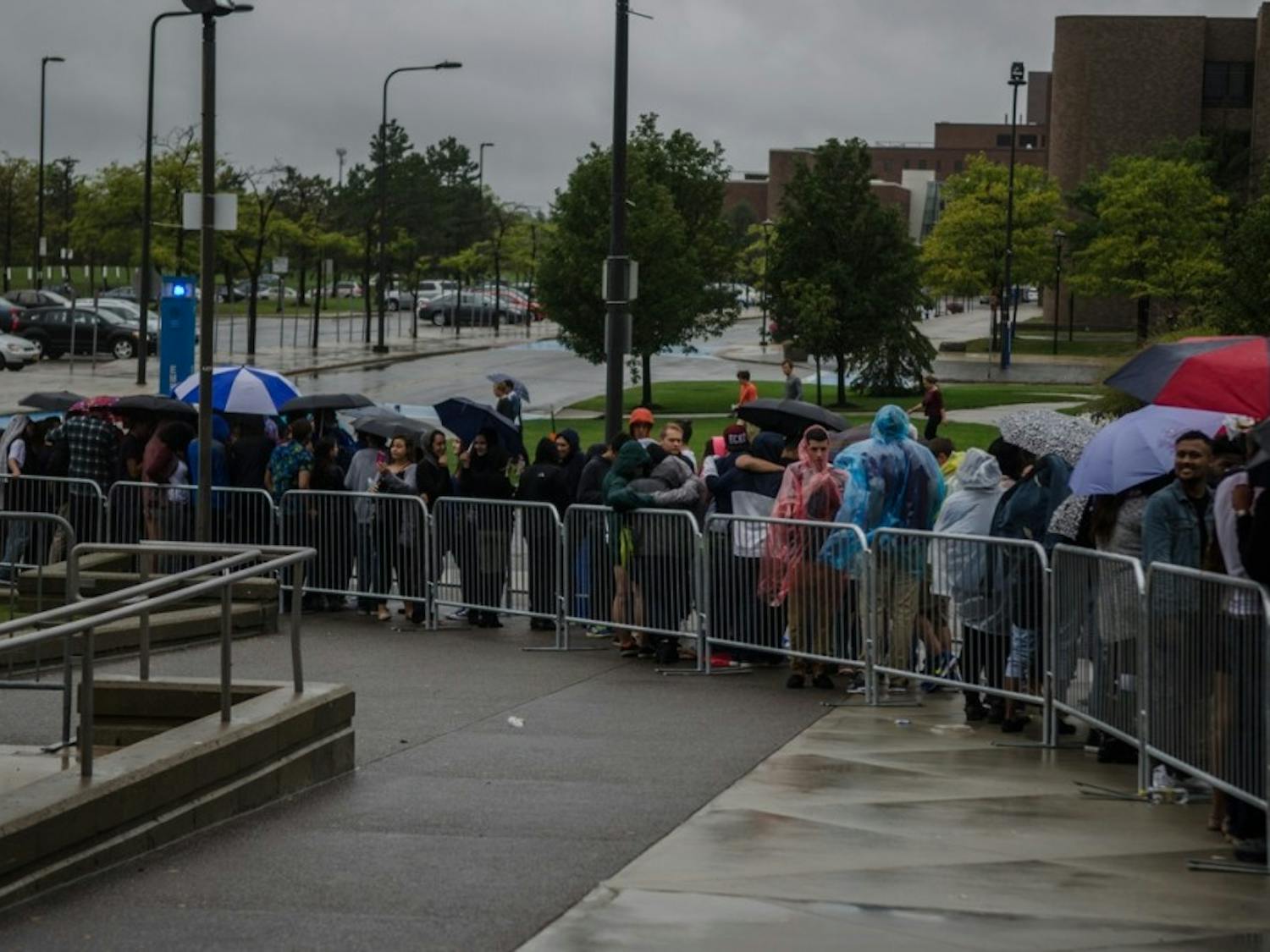 Students started lining up more than three hours before 2015 Fall Fest’s scheduled start time. The ticket policy has changed for this year's Fall Fest and students are unable to wait in line before 4:30 p.m. the day of the show. 
