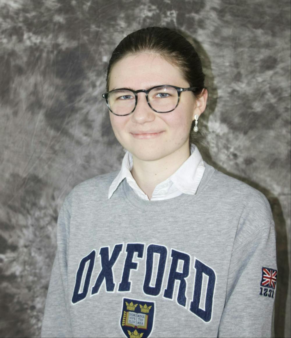 Nadia Brach headshot.