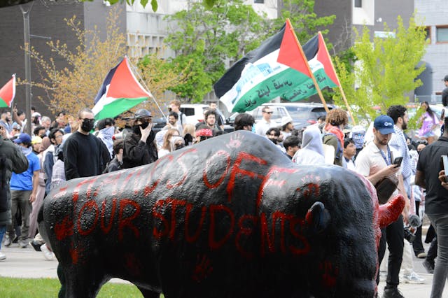 student-union-bull-gaza-march