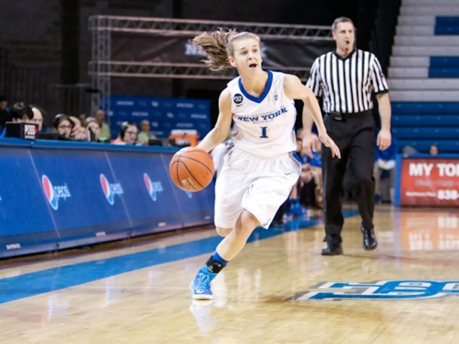 Freshman guard Stephanie Reid, pictured here, and the women’s basketball team will now wear a No. 32 patch to memorialize Eastern Michigan player Shannise Heady. On Jan. 25, Heady was killed in an automobile accident in Ypsilanti, Michigan. Courtesy of UB Athletics