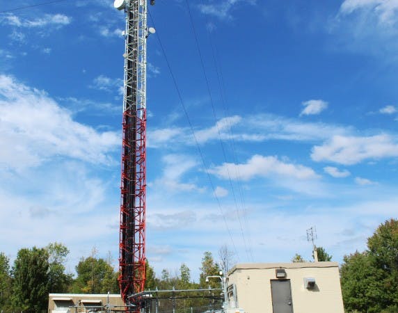 UB’s radio tower, adjacent to the Millersport Highway, stands over 400-feet high. The tower hosts six tenants from around Western New York, including WNED/WBFO, Verizon and Transwave Communications Systems.