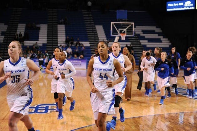 The women&#39;s basketball snapped its four-game winning streak on Wednesday night with an 81-70 loss ot Akron. Yusong Shi, The Spectrum