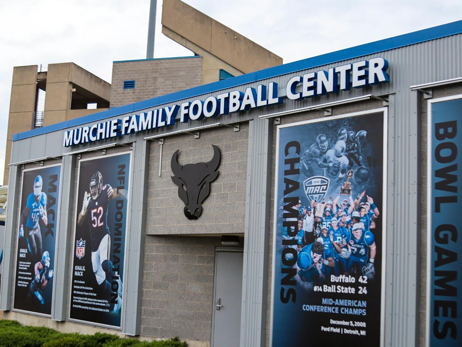 The Murchie Family Football Center is home to coach’s offices, head coaches suit, and 9 team meeting rooms.
