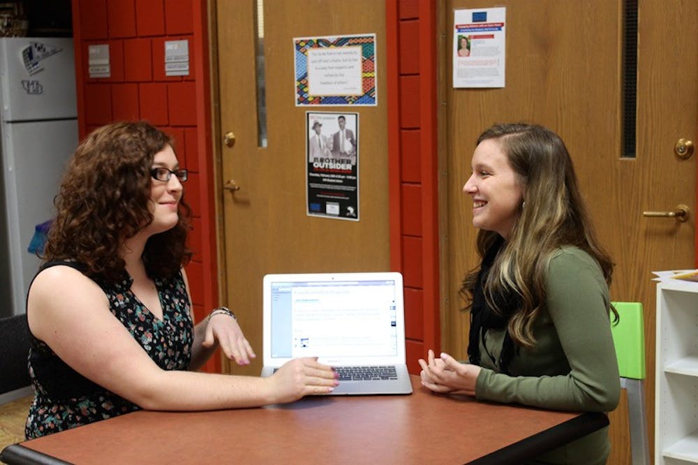 <p>Ashley Scott (right) is a student mentor who is helping Jesse Moses (left) with her transition from a community college to UB. The two were paired for the Transfer Peer Mentor Program, also known as Transfer Tuesdays.</p>