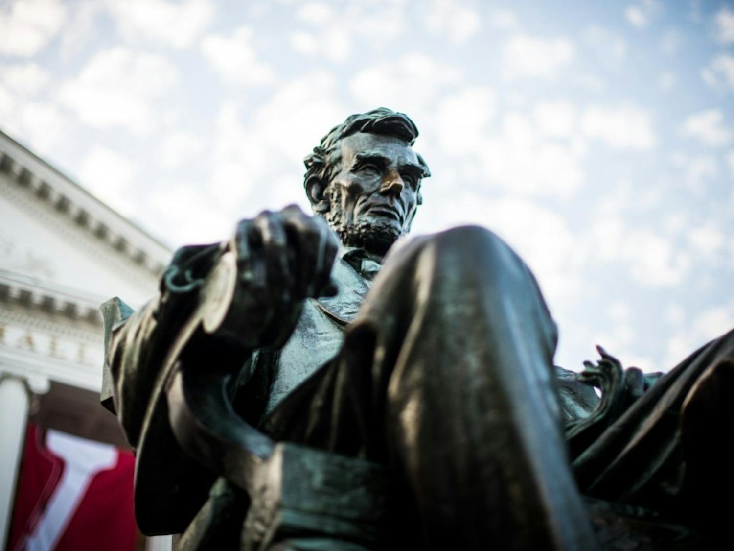 Despite legislation from ASM, Chancellor Rebecca Blank told The Daily Cardinal that the university does not plan to put a plaque on the university's statue of President Abraham Lincoln recognizing his role in the deaths of natives.&nbsp;