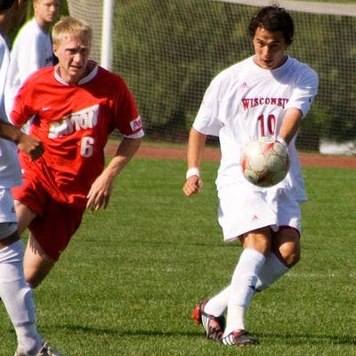 Badgers fall to Hoosiers