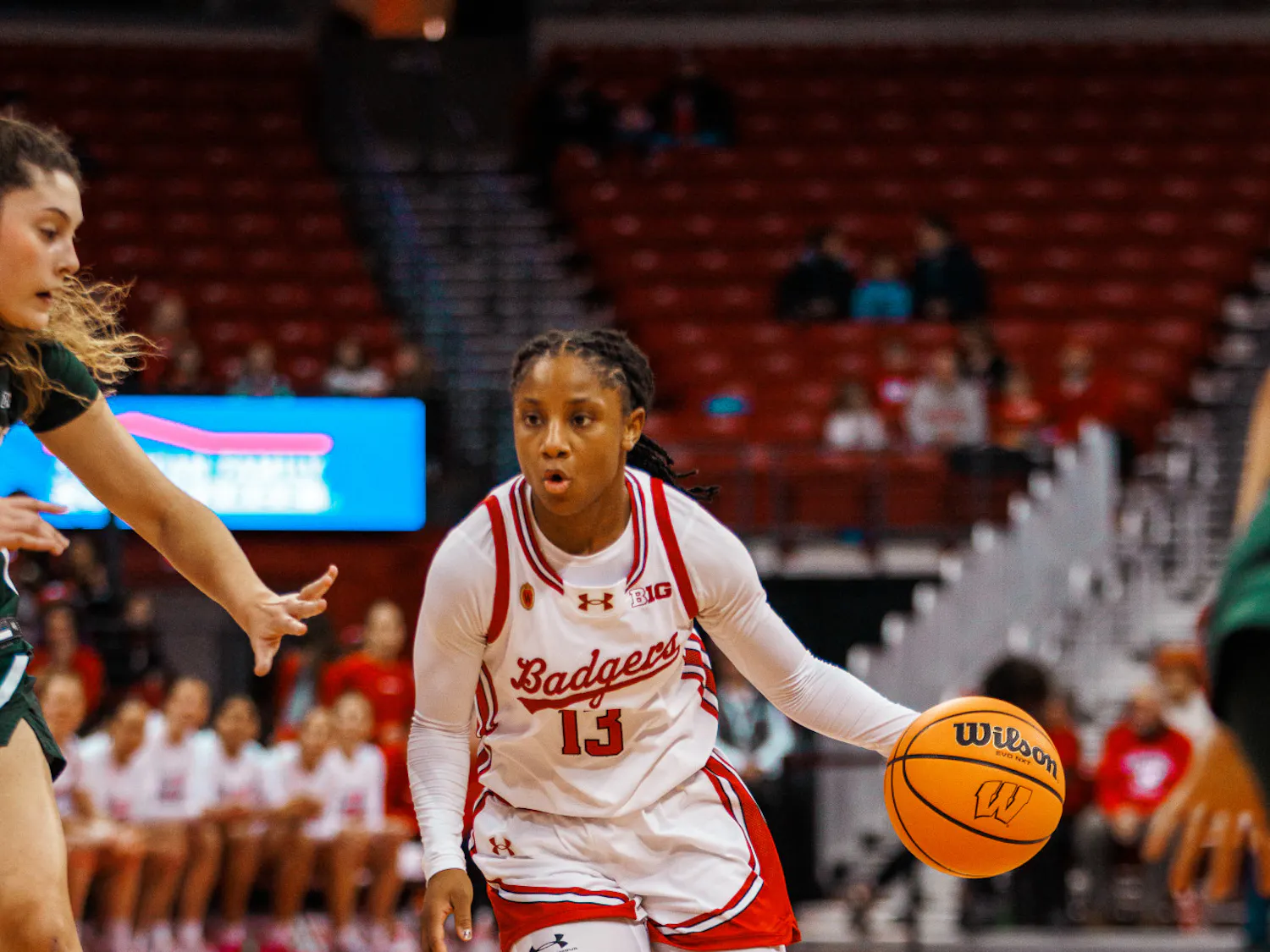 wavphotography_wbasketball_wisco_12-07-6.jpg
