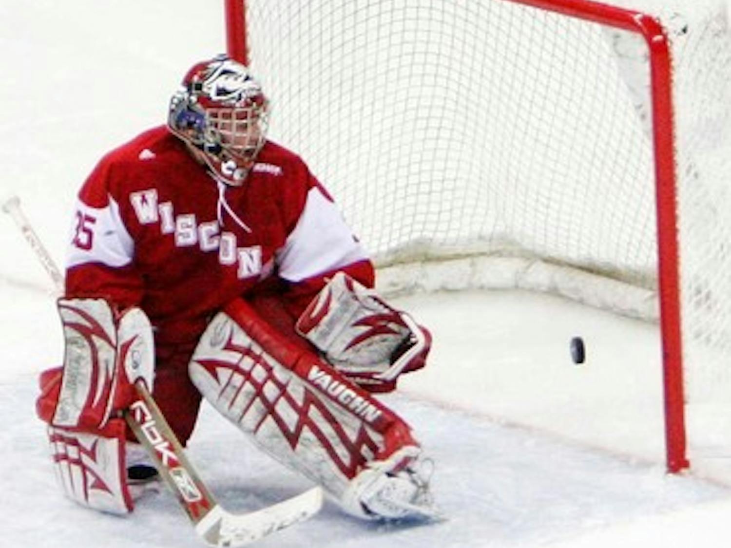 Badgers show determination but fail to defeat Sioux