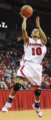 Banks leads way for Badgers