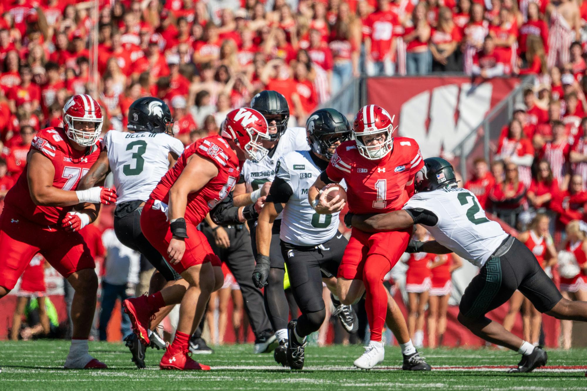 (2026-10-03)_Piper_Badgers_Football_Michigan_State-3.jpg