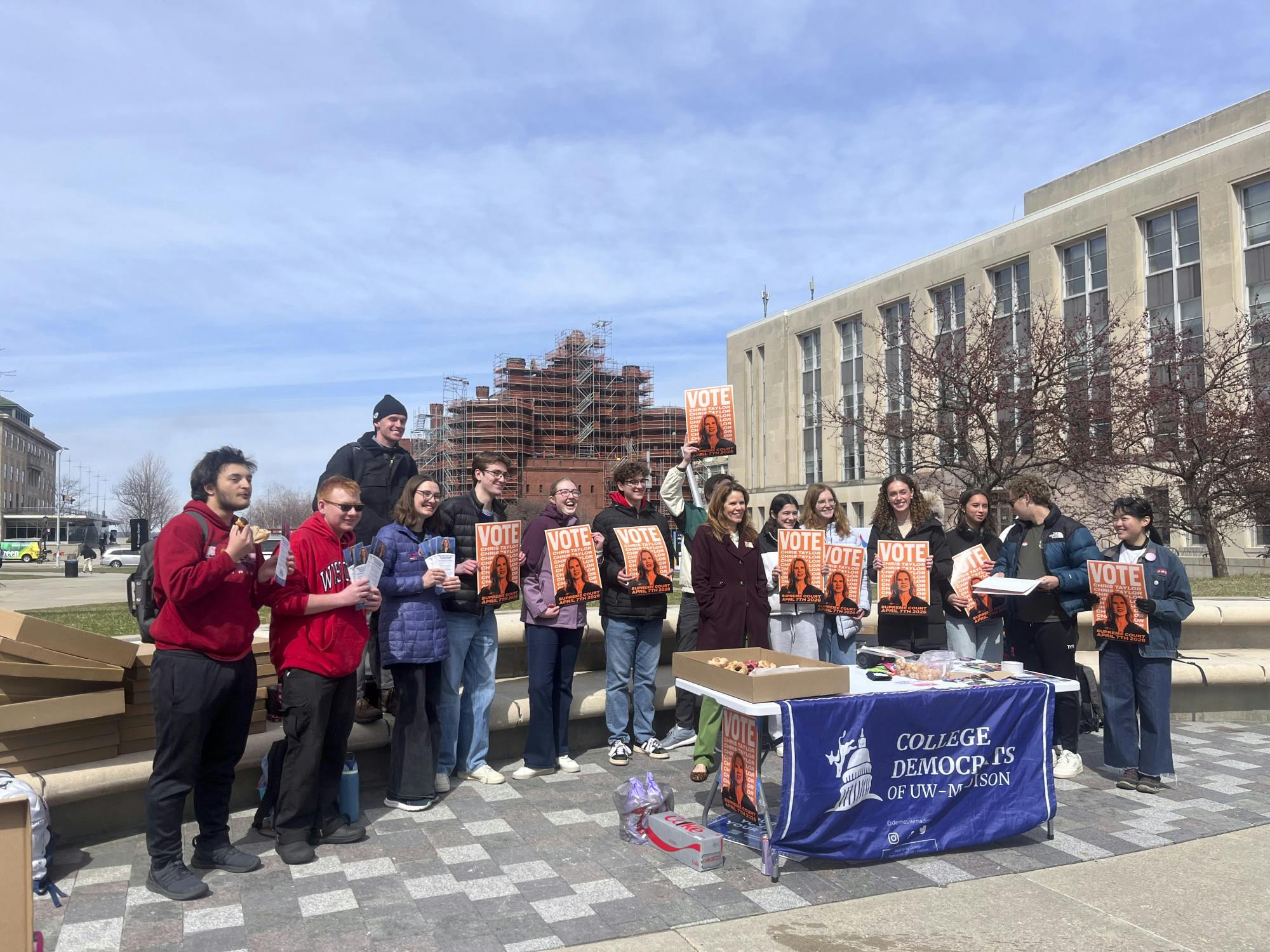 Nee_ChrisTaylor_CollegeDems