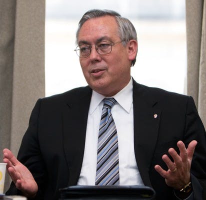 Internal chancellor finalist meets with public