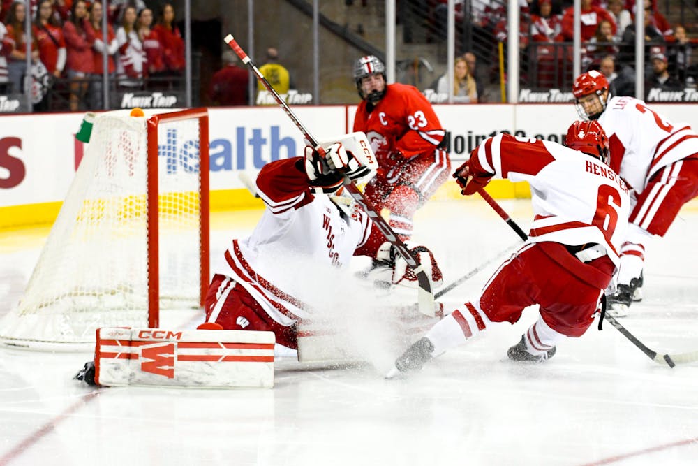 Wisconsin Men's Hockey vs Ohio State04.jpg