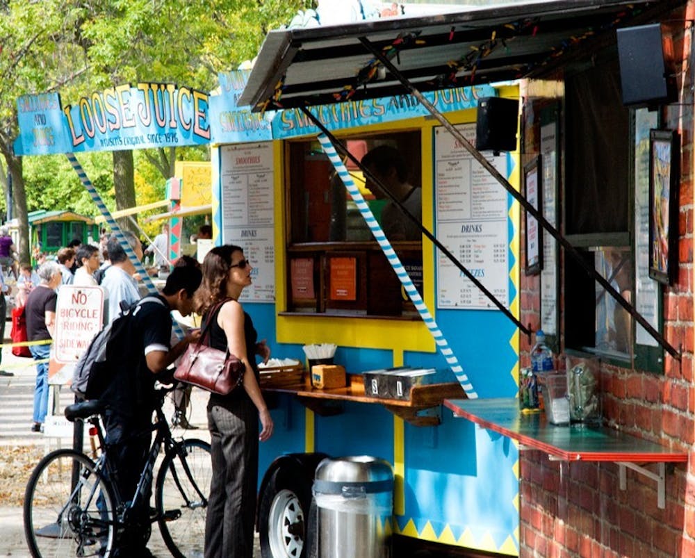 Panel to judge fate of food carts downtown