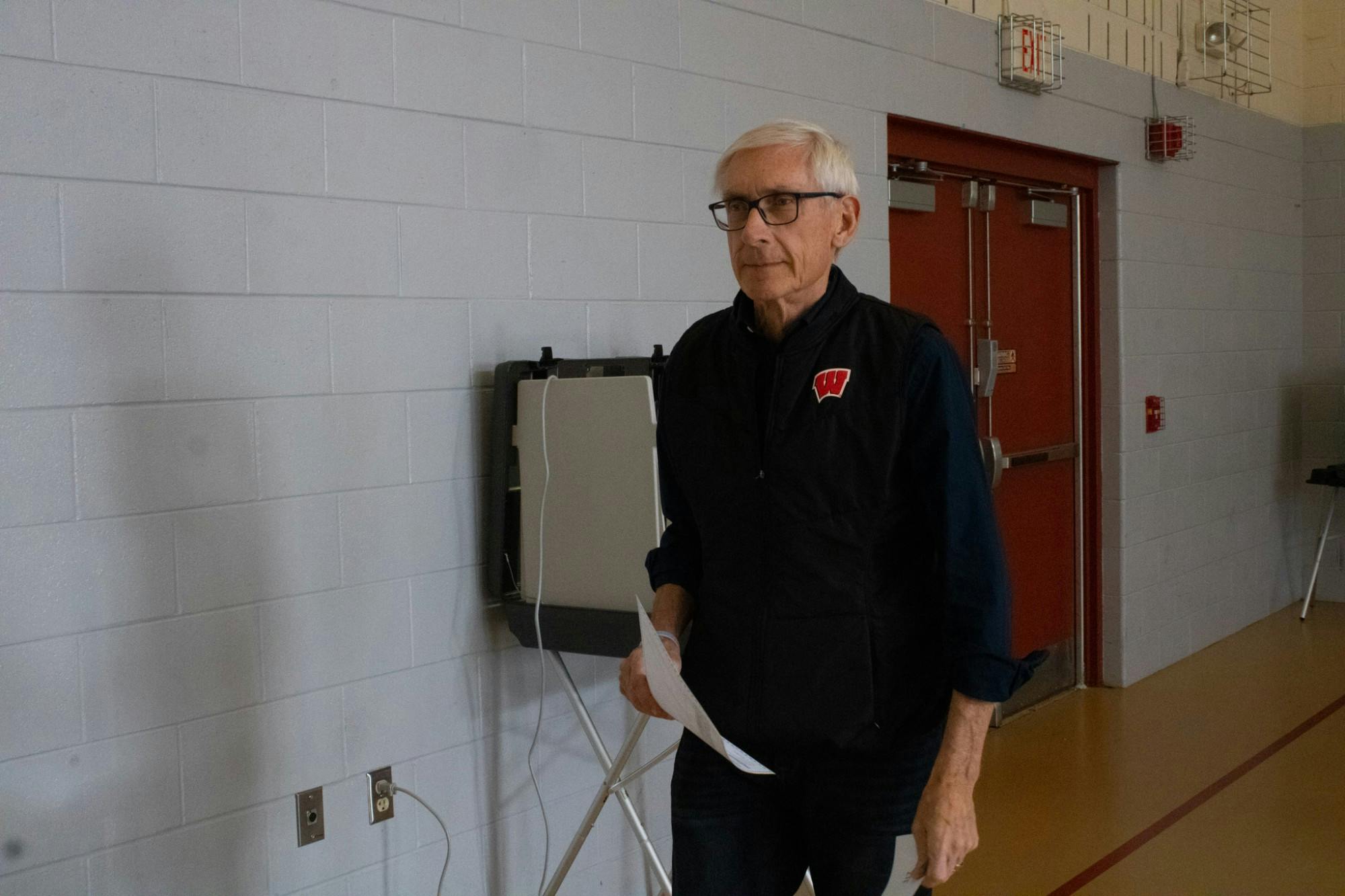 Hannah Ritvo Tony Evers Voting1566.JPG