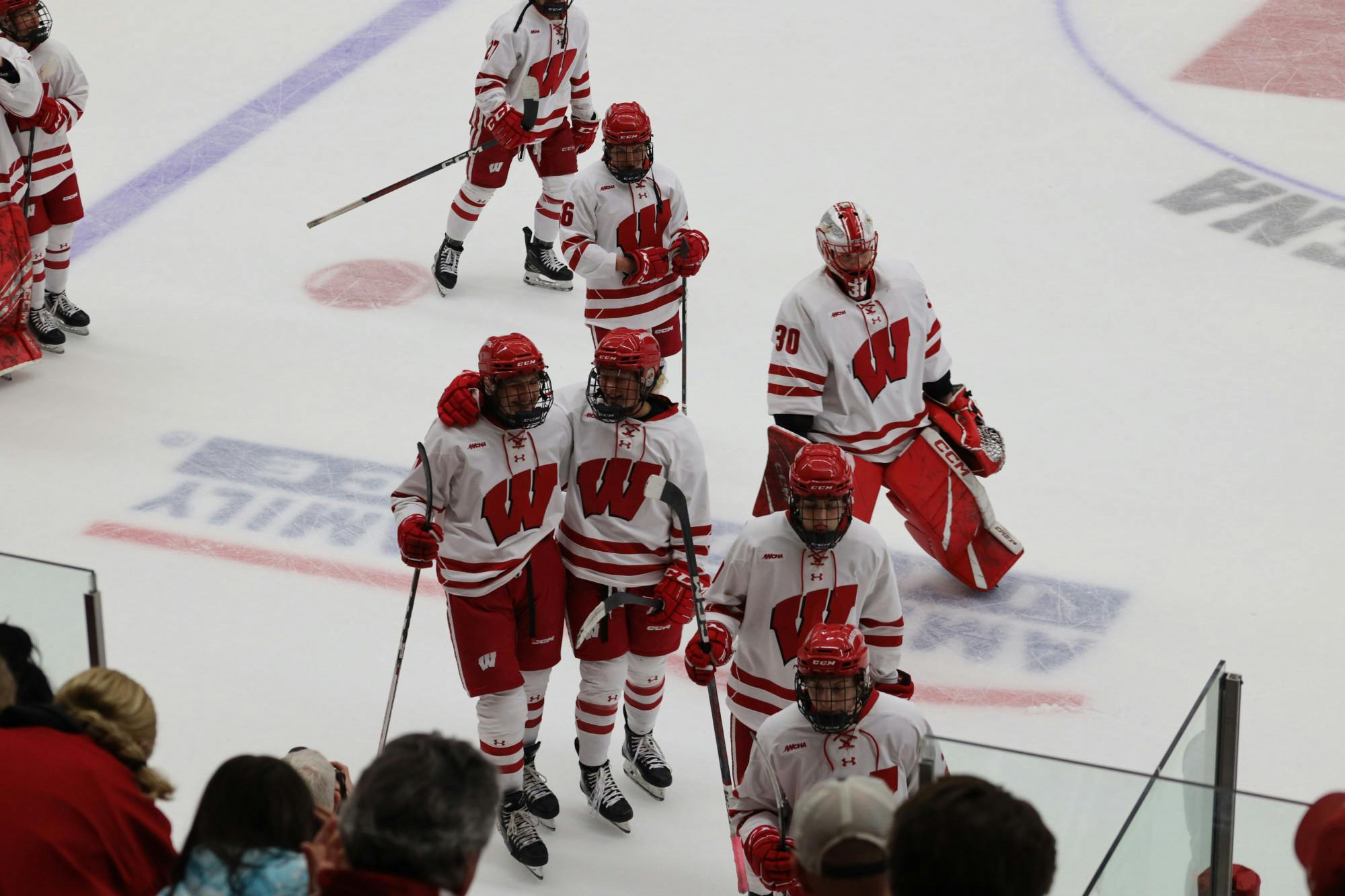 Wisconsin Womens Hockey vs Duluth326.JPG