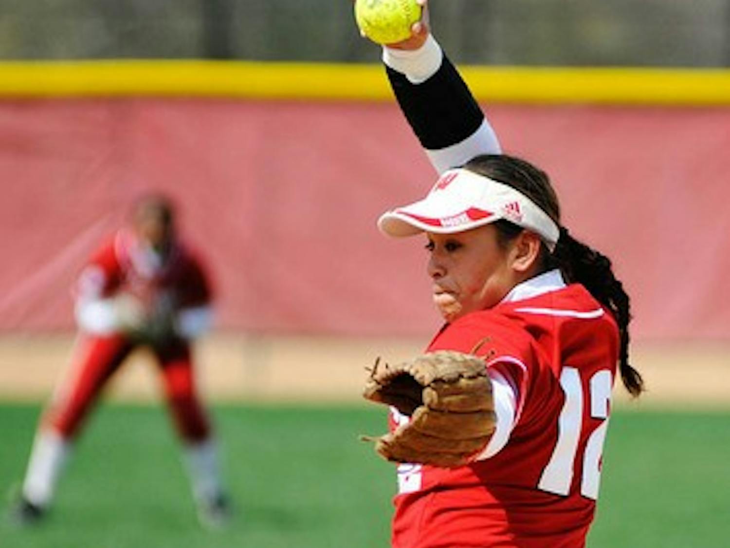 Badgers split with Sioux