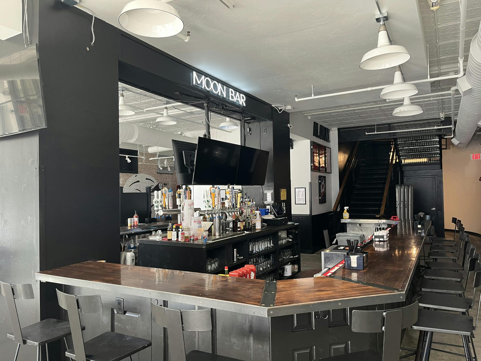 Moon Bar