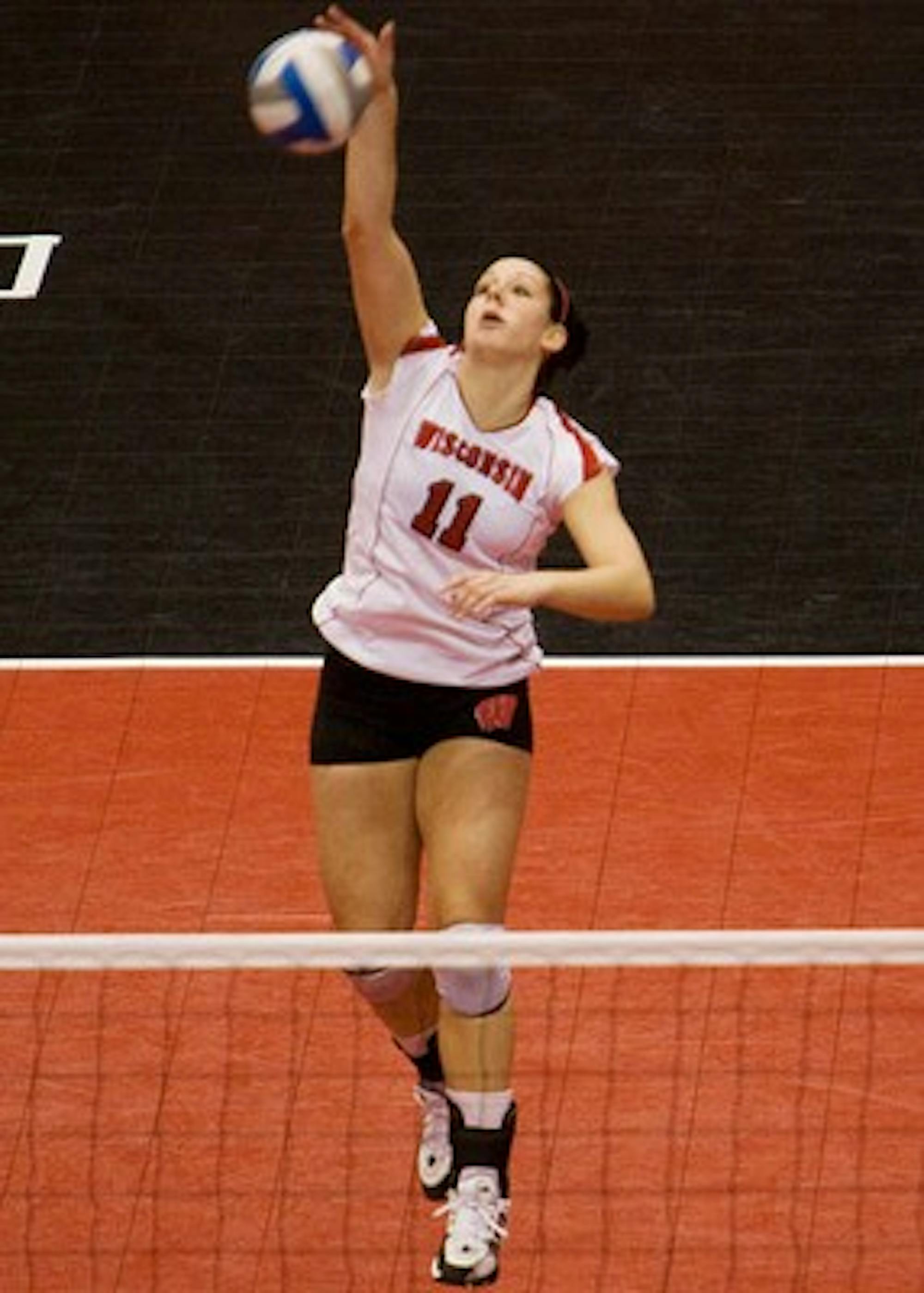 Undermanned Badgers drop four sets to ISU at Field House