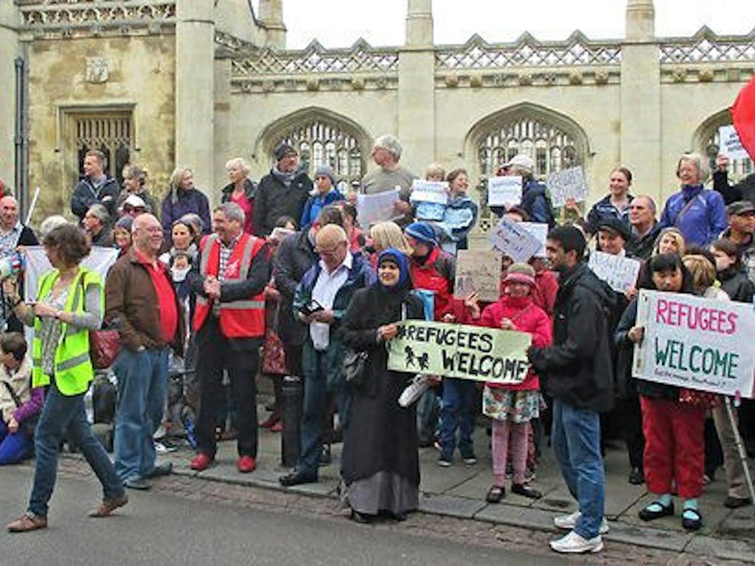 Cambridge townsfolk gather in welcoming Syrian and other Middle Eastern refugees, to show their disapproval toward the British government's response to the current refugee crisis.