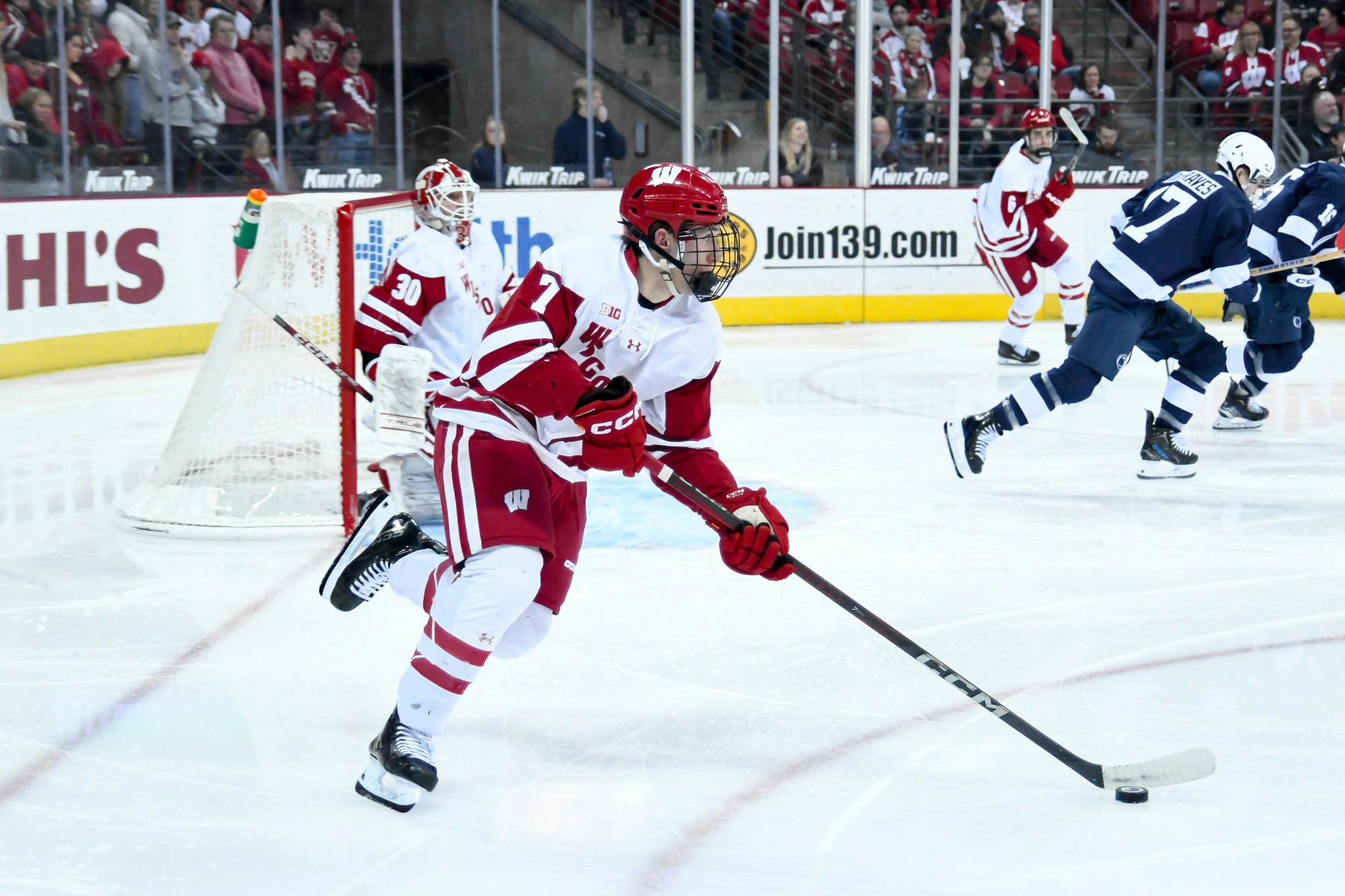 Wisconsin Mens Hockey vs Penn State462.JPG