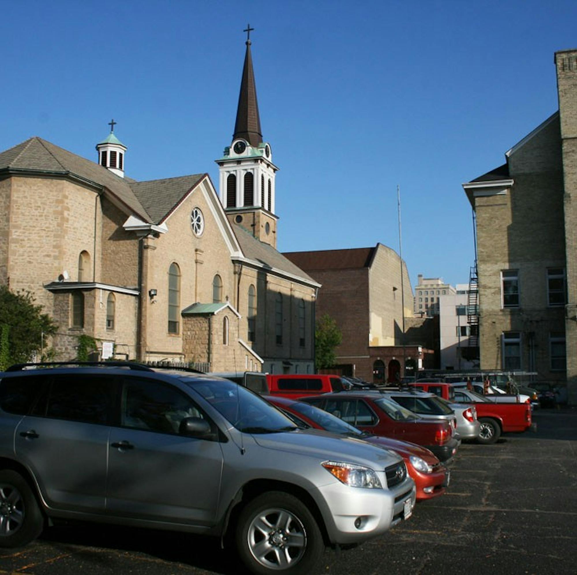 Holy Redeemer contemplates leasing land for apartments