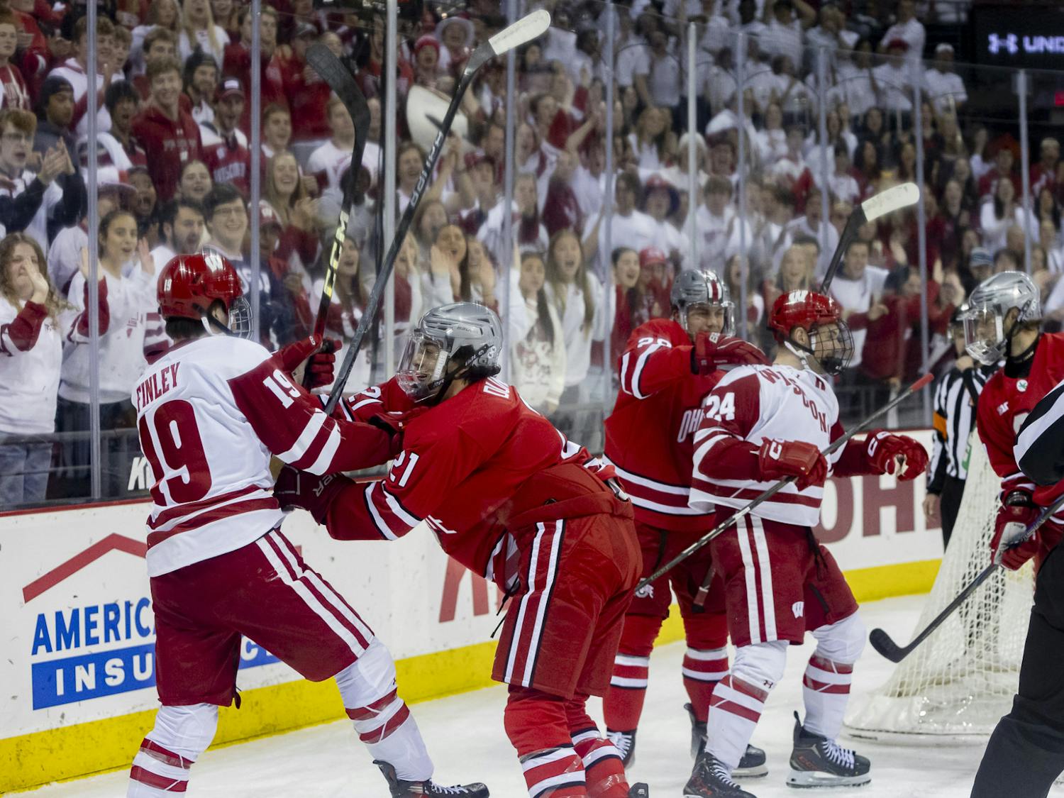 PHOTOS: Ohio State sweeps the Badgers in mens hockey home opener