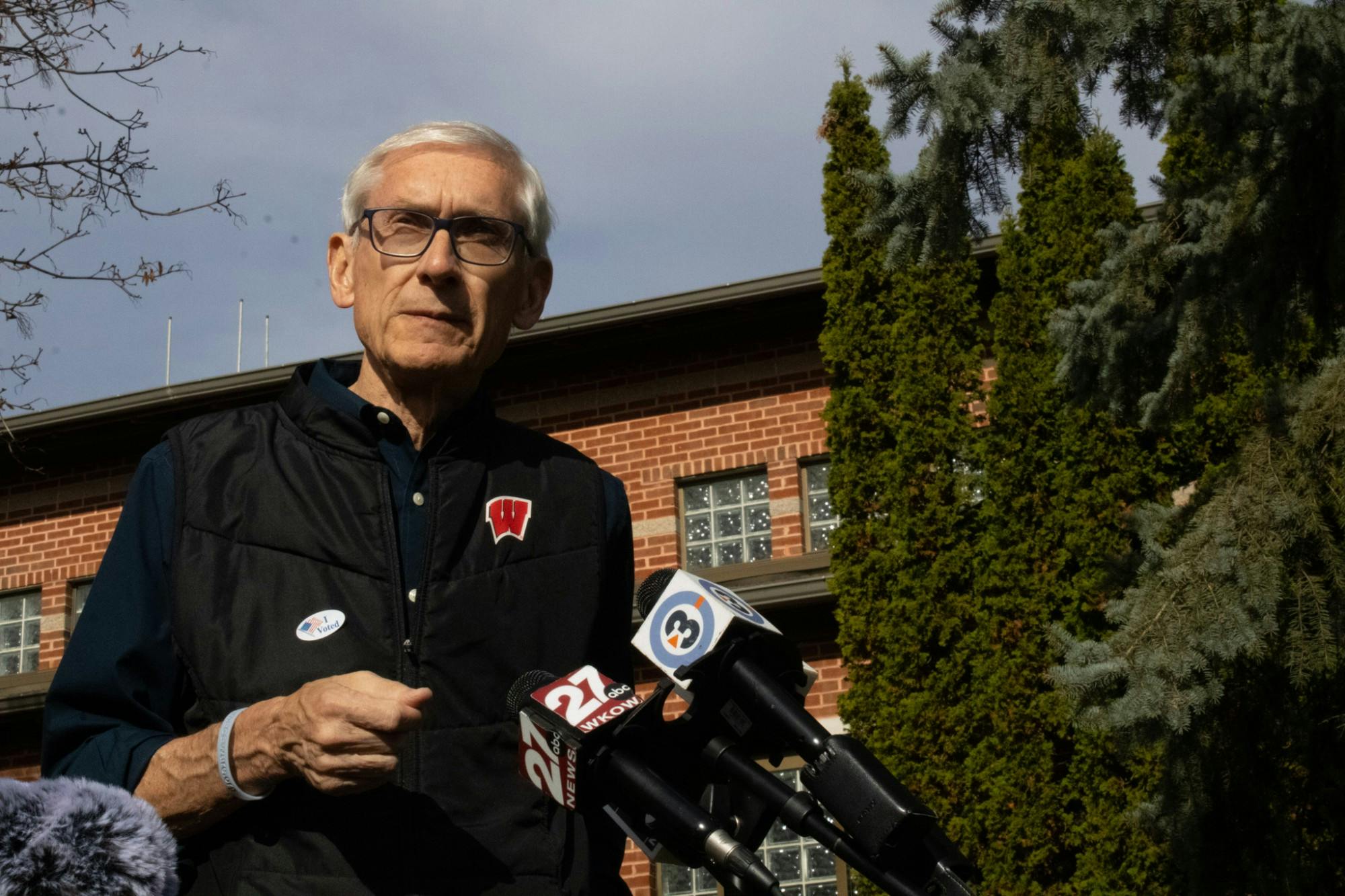 Hannah Ritvo Tony Evers Voting1567.JPG