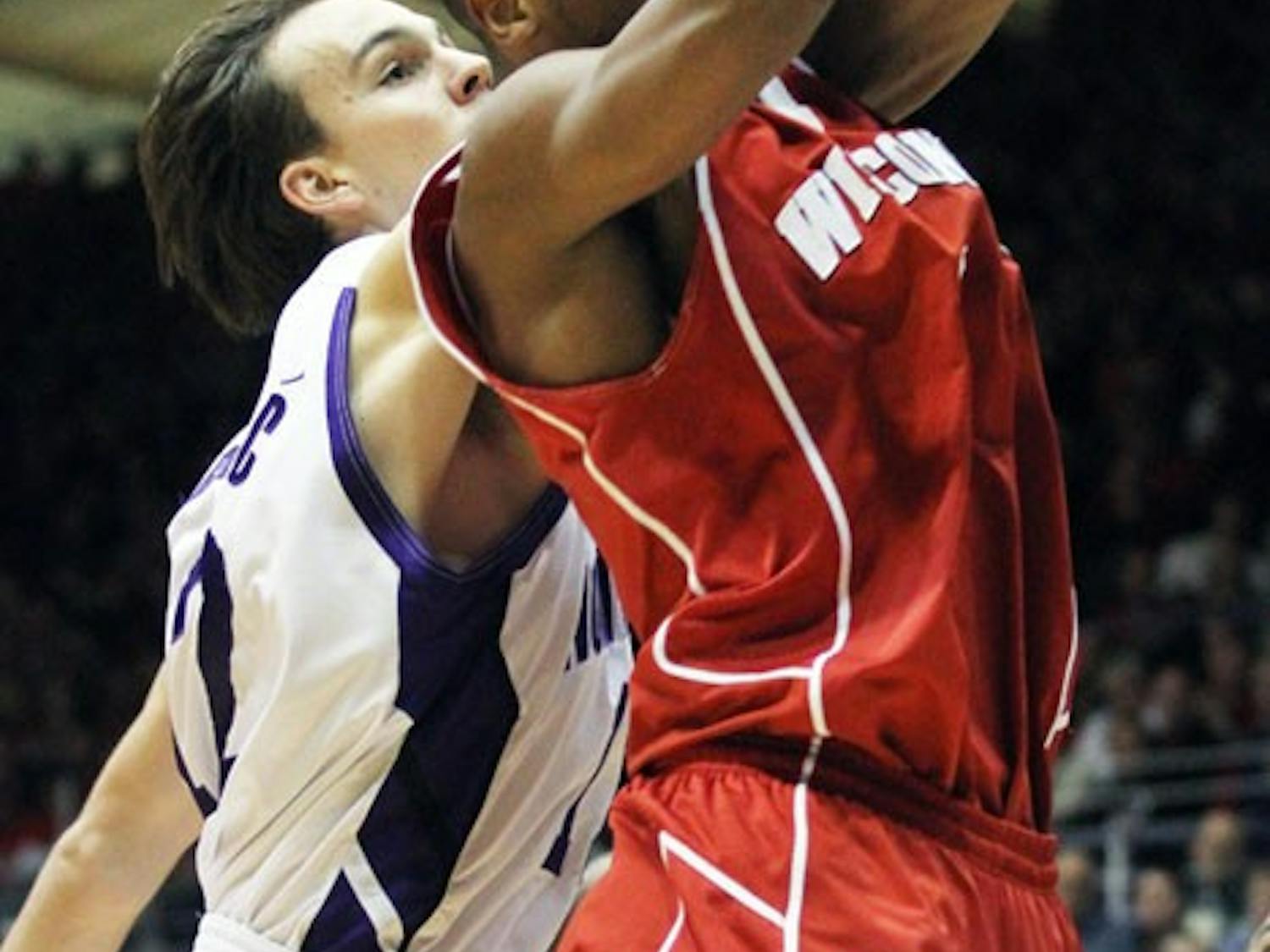 Wisconsin splits season series with Ohio State