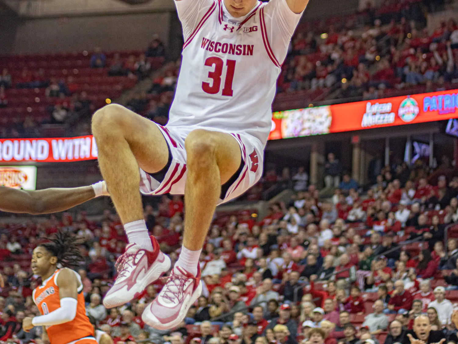 25-11-3 Dye_Mens_Basketball_B-13.jpg