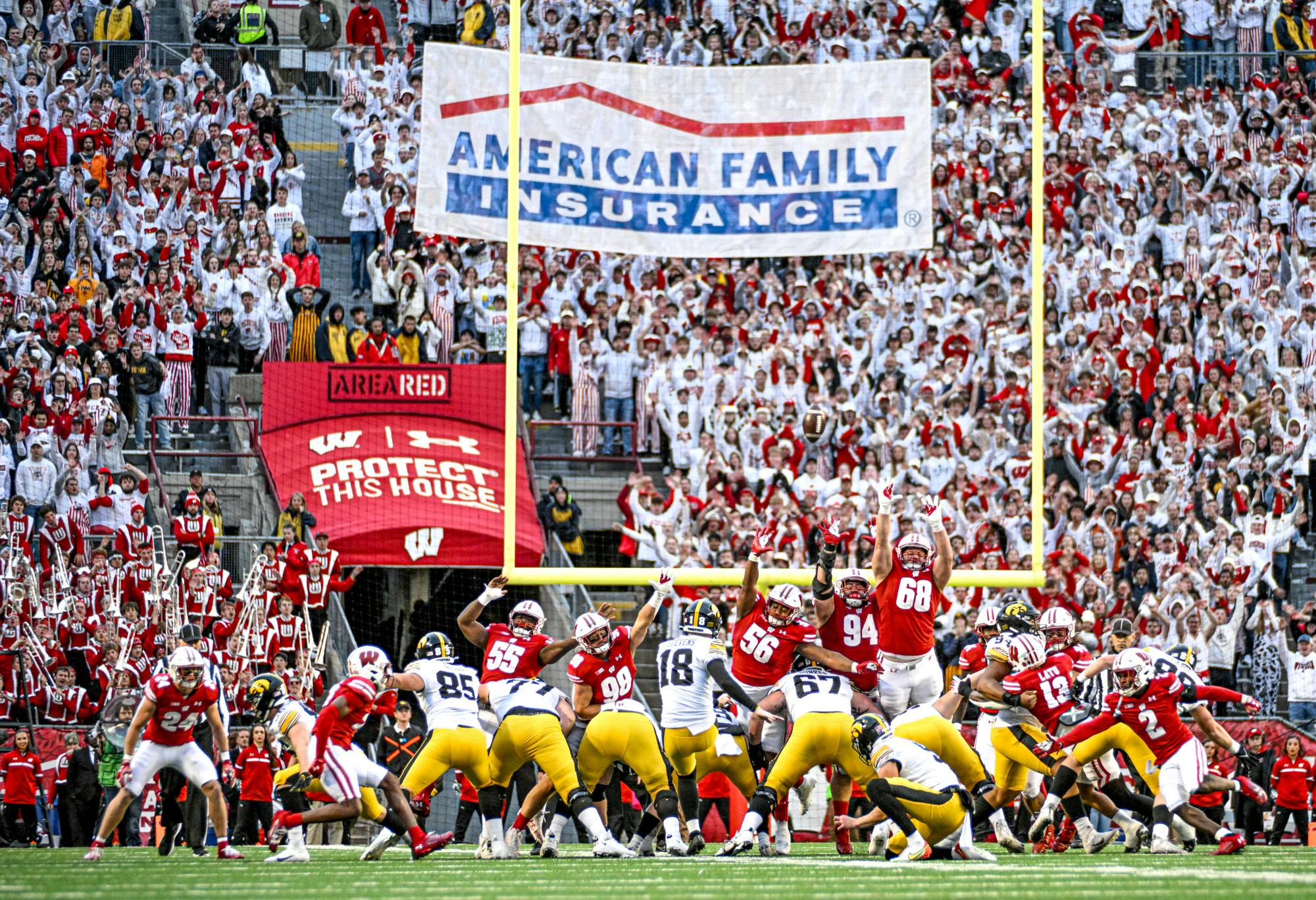 Wisconsin Football vs Iowa