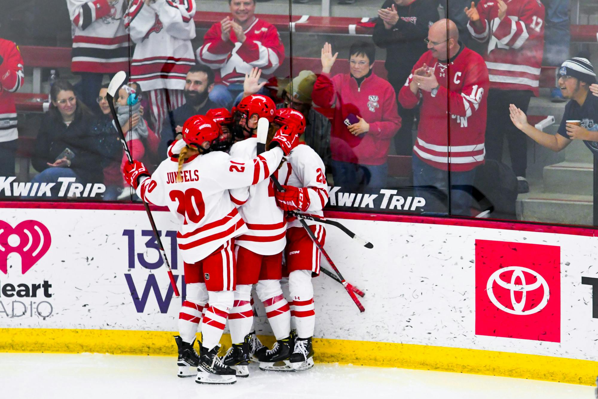 Wisconsin Womens Hockey vs St Cloud5948.JPG