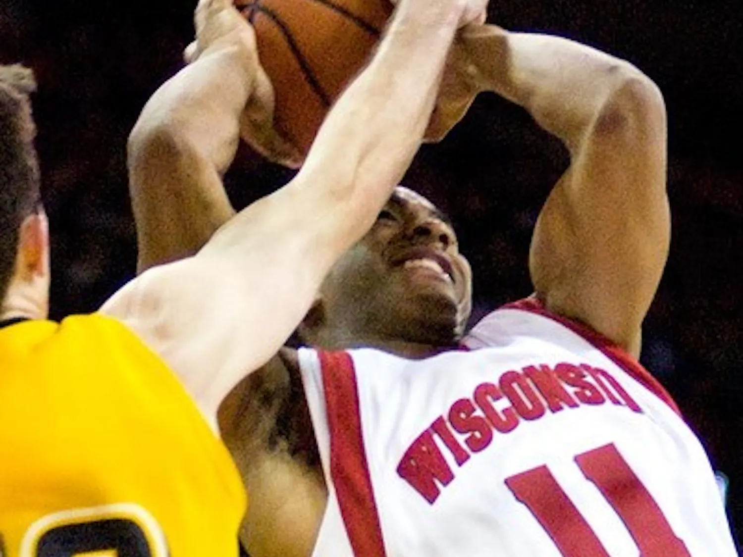 Wisconsin men's basketball triumphs over Augustana